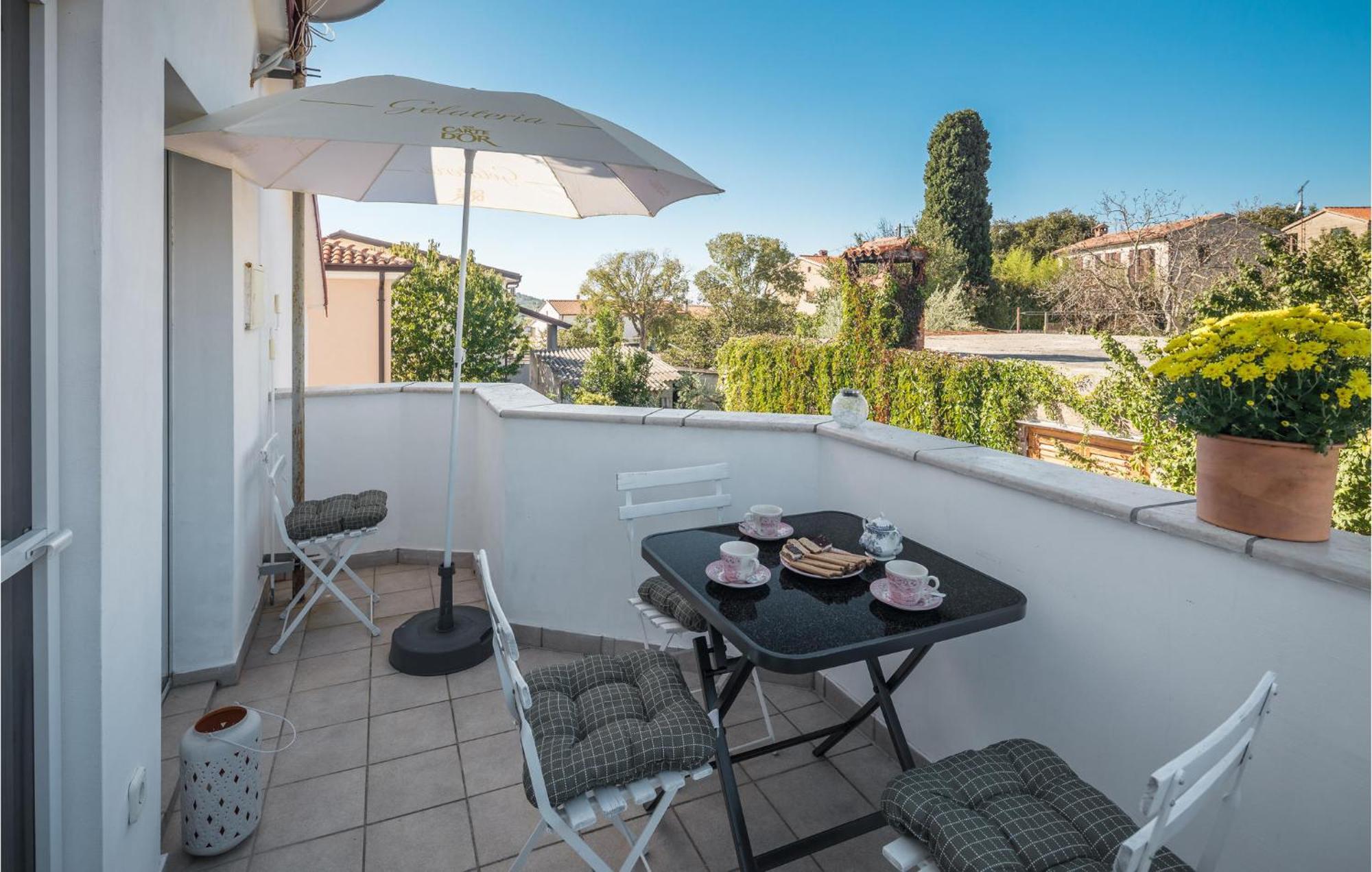 Gorgeous Apartment In Musalez With Kitchen Eksteriør bilde