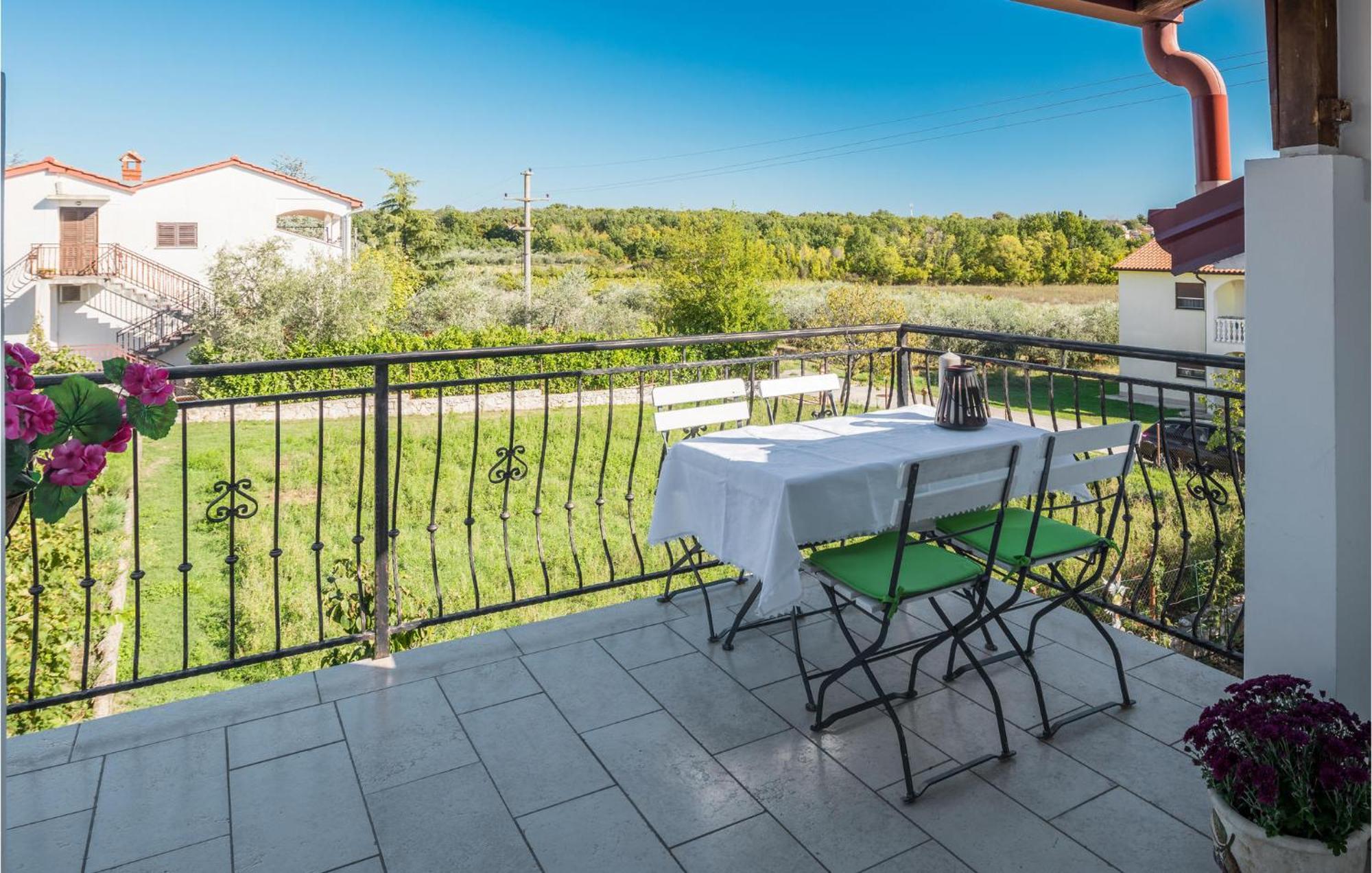 Gorgeous Apartment In Musalez With Kitchen Eksteriør bilde