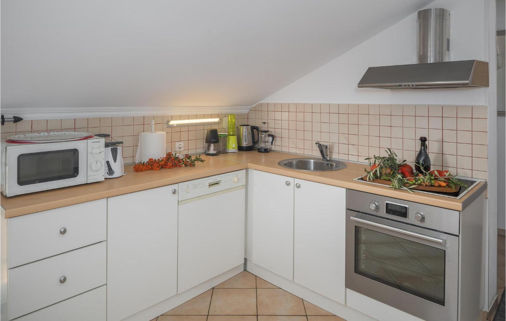 Gorgeous Apartment In Musalez With Kitchen Eksteriør bilde